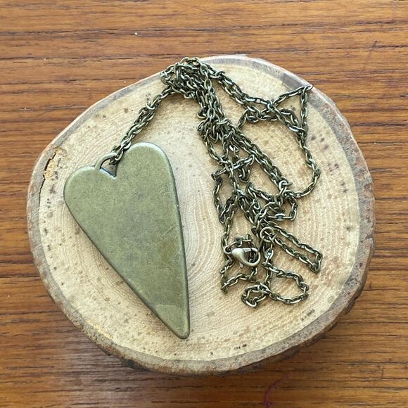 Elongated Heart Pendant Necklace Mica Gold Leaf on Antique Bronze Plated Chain - Picture 5 of 5
